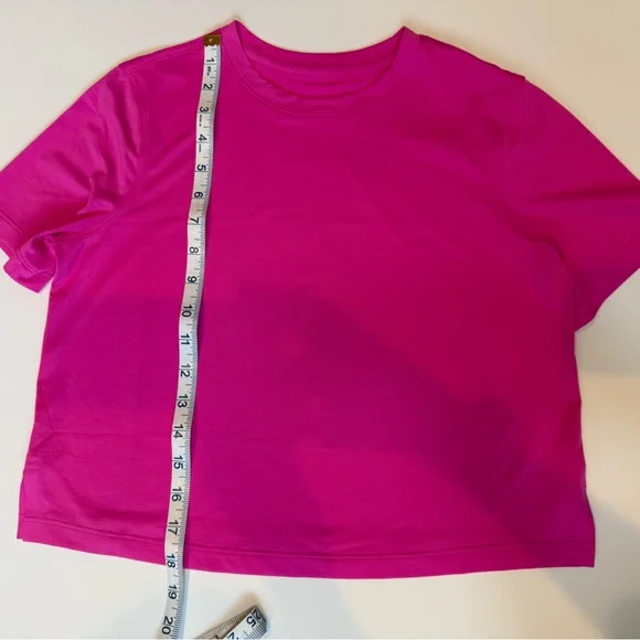 Lululemon Pow Pink Ultralight Waist-Length T-Shirt Size 4 - Picture 3 of 3